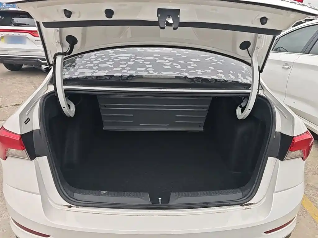 Skoda Rapid 2021 — фото 19
