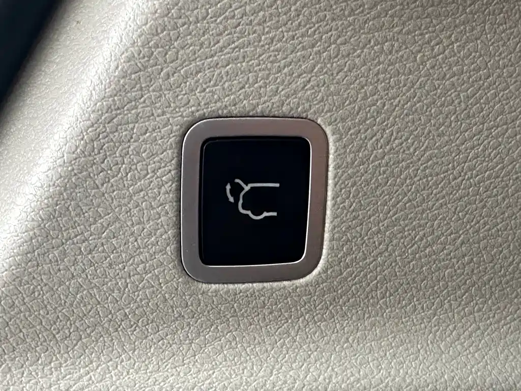 Chrysler Grand Voyager 2019 — фото 16