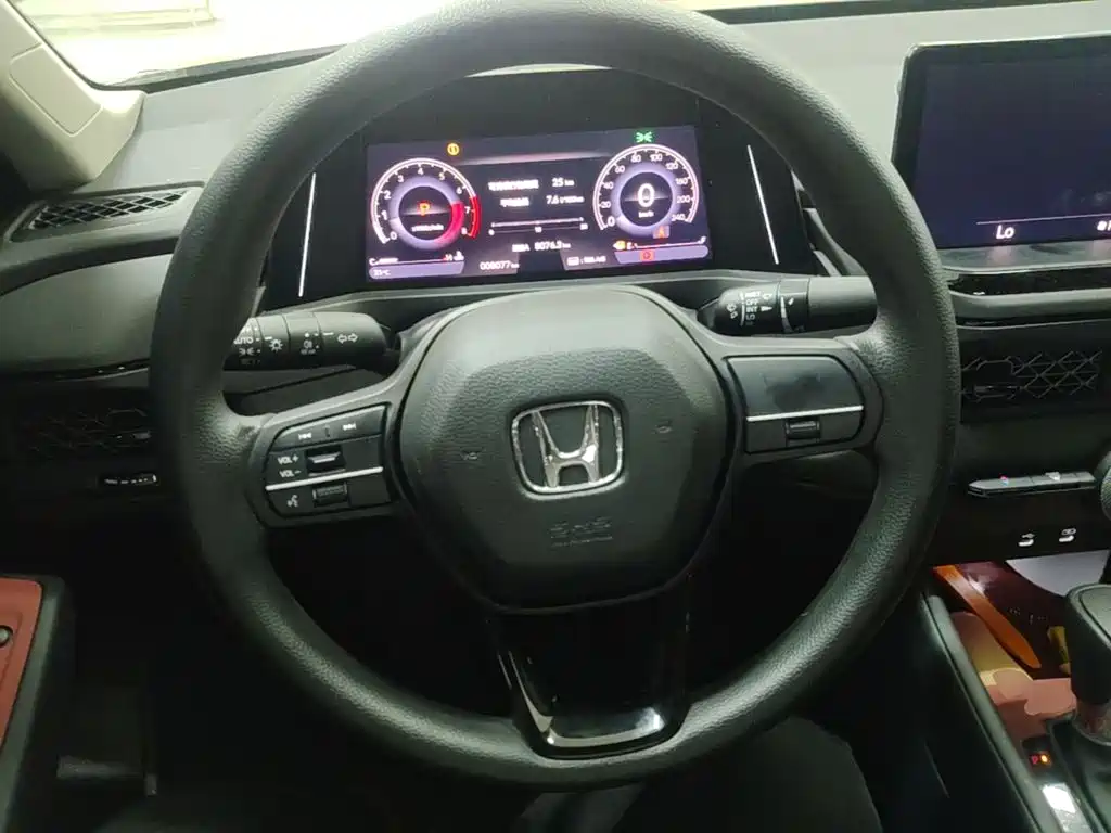 Honda Accord 2025 — фото 11