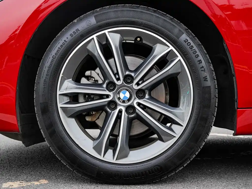 BMW 2 Series Active Tourer 2018 — фото 10