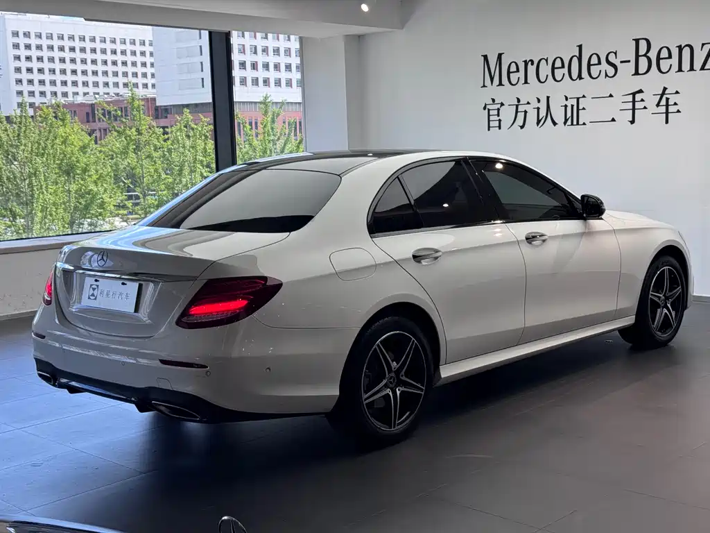 Mercedes-Benz E-Class 2019 — фото 8