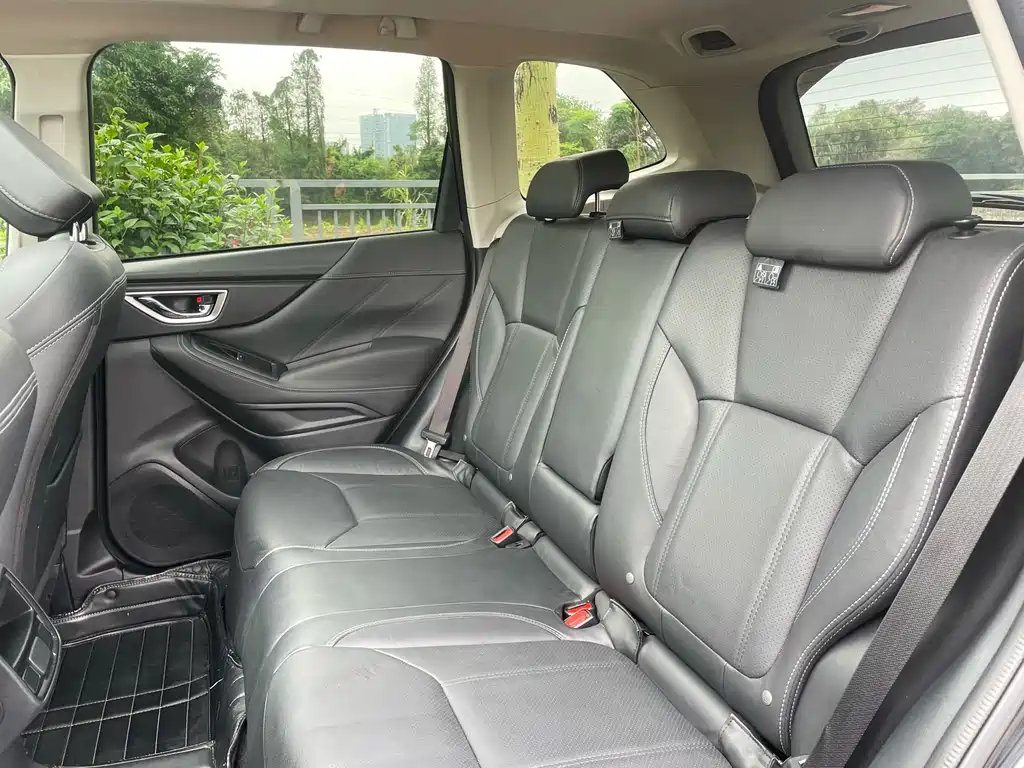 Subaru Forester 2019 — фото 18