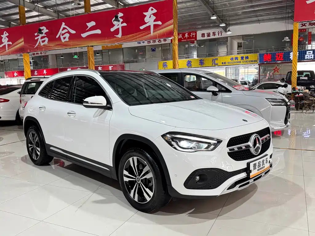Mercedes-Benz GLA 2021
