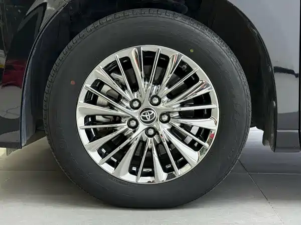 Toyota Alphard 2022