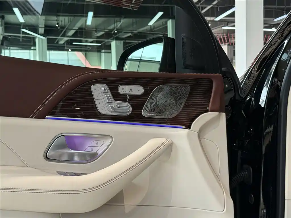 Mercedes-Benz GLS 2023 — фото 13