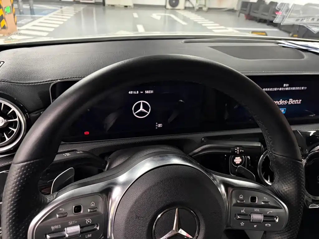 Mercedes-Benz A-Class 2019 — фото 8