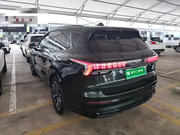 Lynk & Co 09 EM-P 2024