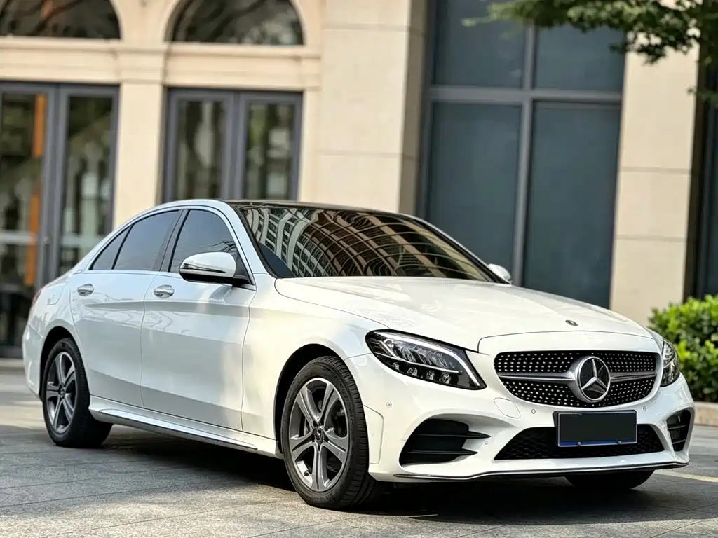 Mercedes-Benz C-Class 2021