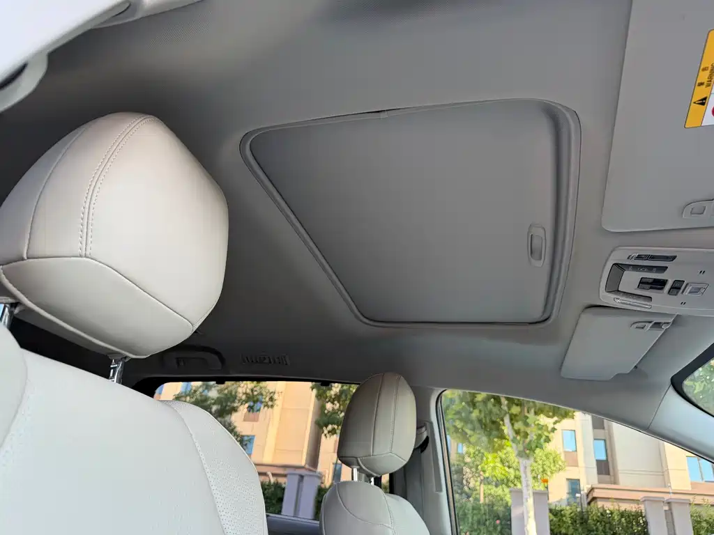 Toyota Sienna 2025 — фото 18
