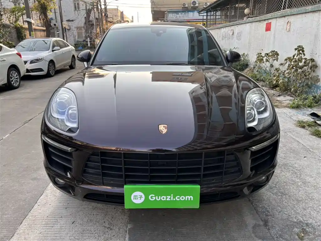 Porsche Macan 2017 — фото 12