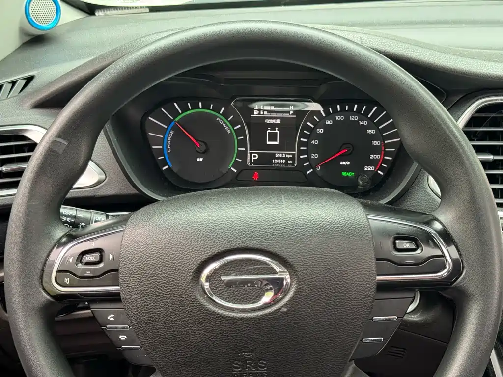 GAC Trumpchi GS4 New Energy 2018 — фото 15