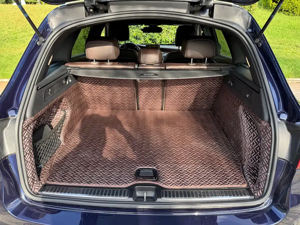 Mercedes-Benz GLC 2017 — фото 24