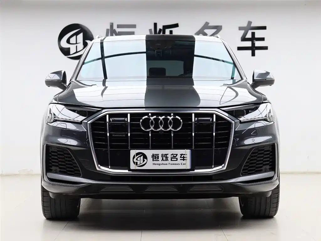 Audi Q7 2021 — фото 33
