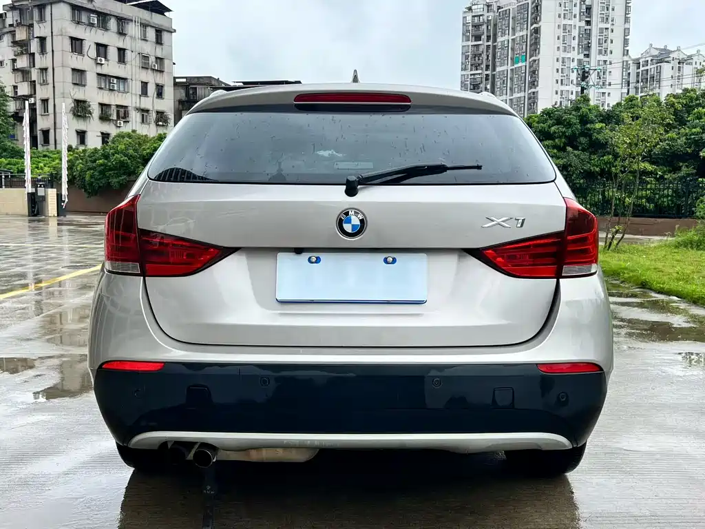 BMW X1 2012 — фото 8