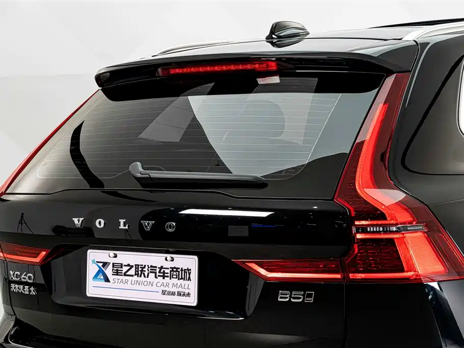 Volvo XC60 2026 — фото 10