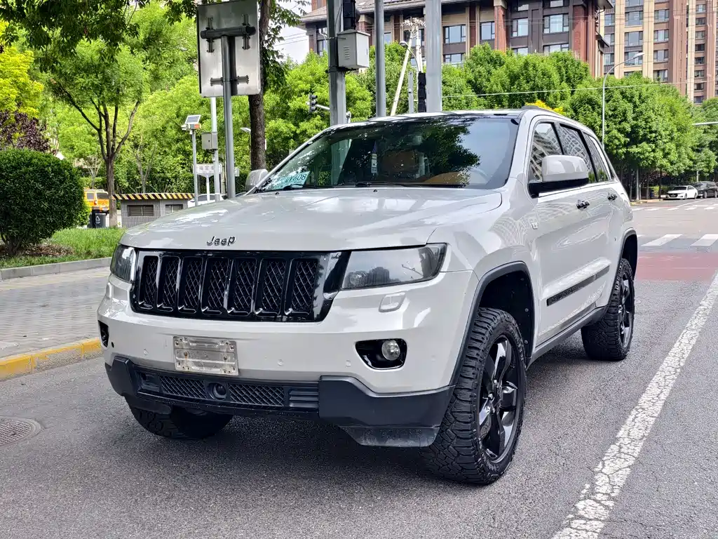 Jeep Grand Cherokee 2012