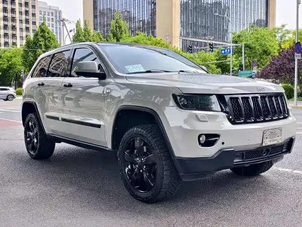 Jeep Grand Cherokee 2012