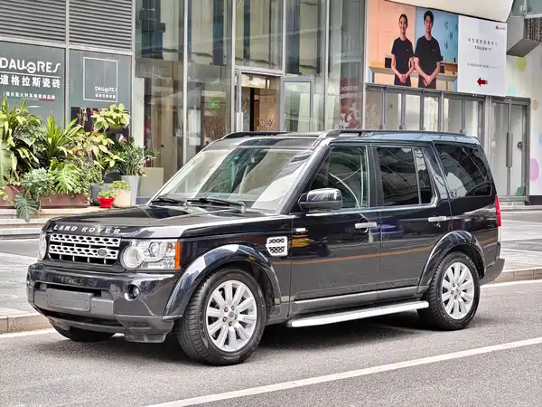Land Rover Discovery 2012