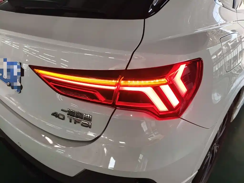 Audi Q3 Sportback 2022 — фото 8
