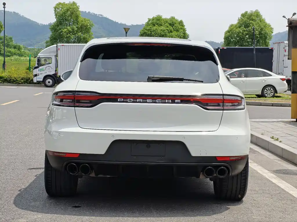 Porsche Macan 2019 — фото 6