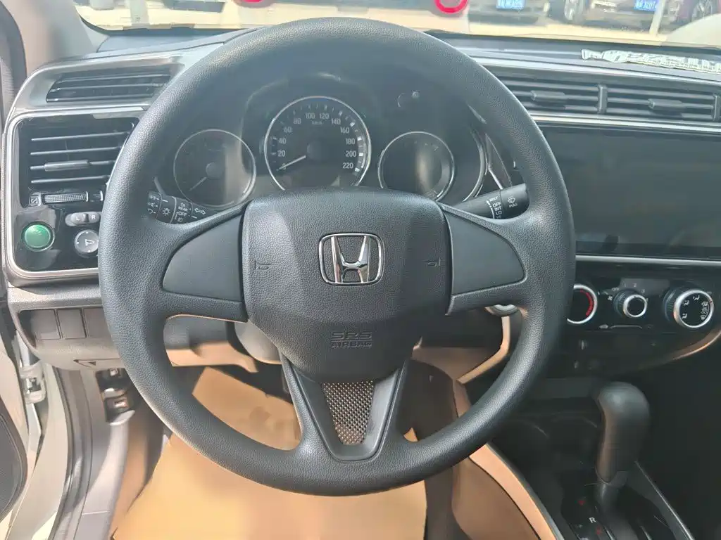 Honda City 2017 — фото 15
