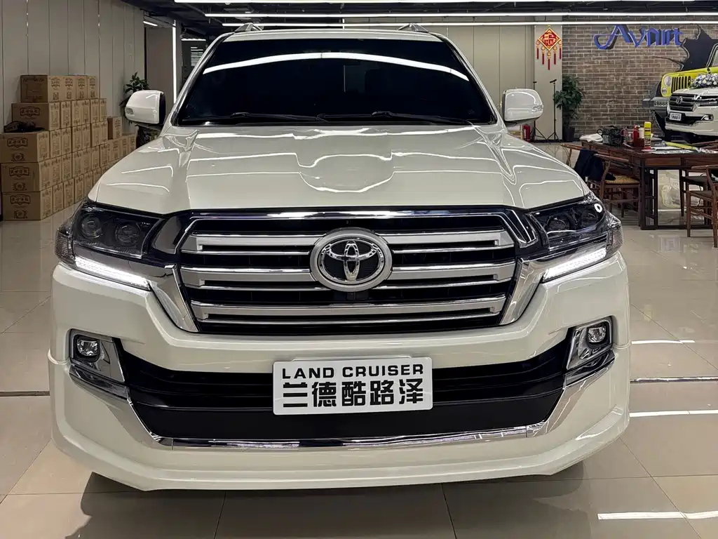 Toyota Land Cruiser 2016 — фото 7