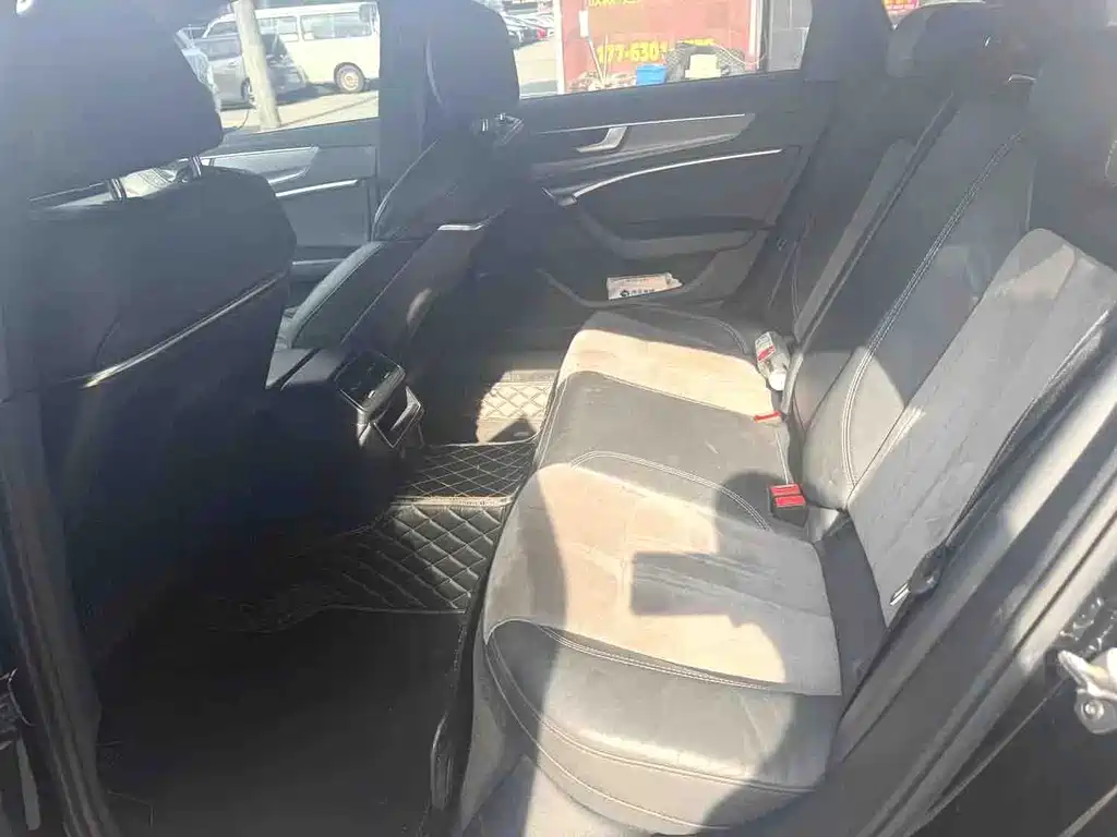 Audi A6L 2021