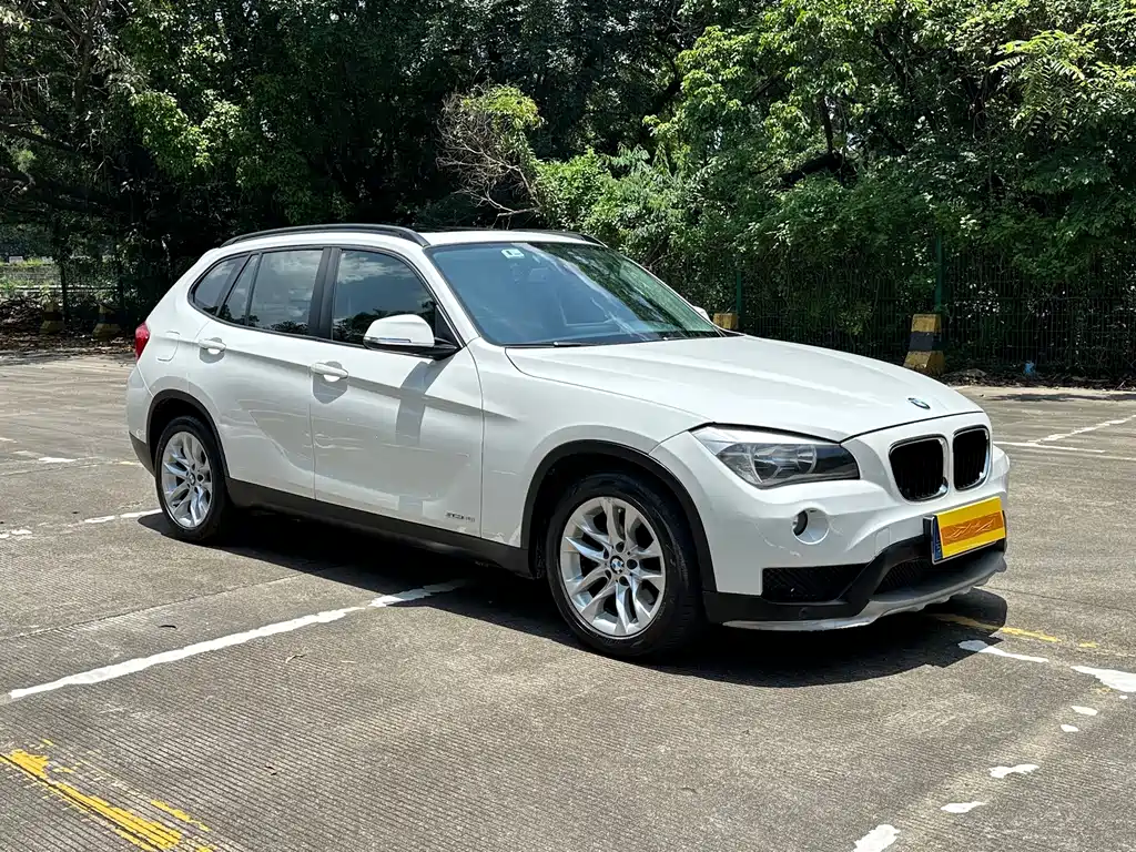 BMW X1 2016 — фото 8