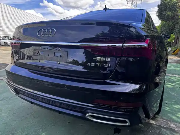 Audi A6L 2022