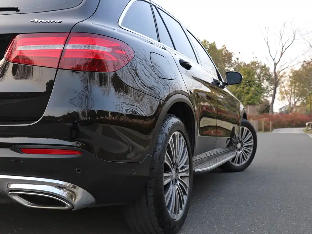 Mercedes-Benz GLC 2017 — фото 10