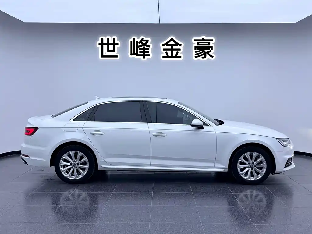 Audi A4L 2018 — фото 19