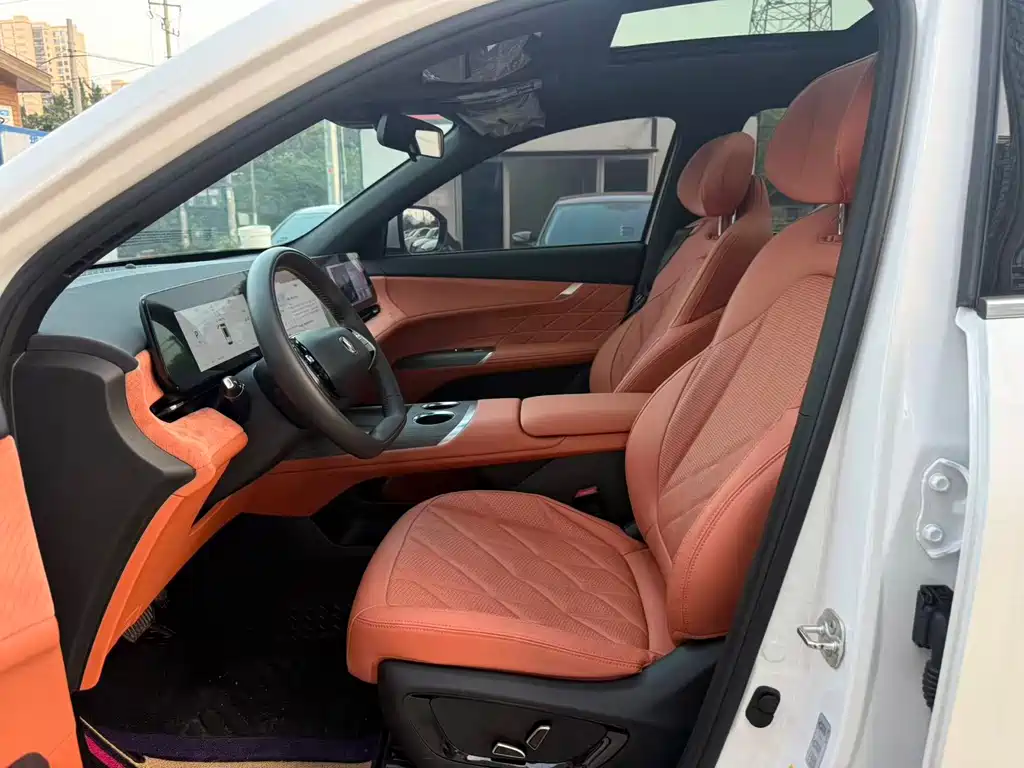 Changan CS75 PLUS 2025 — фото 4