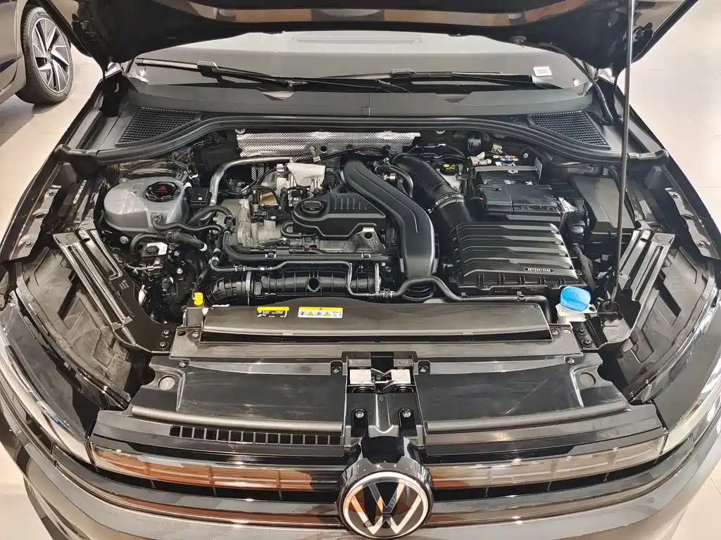 Volkswagen Sagitar 2025