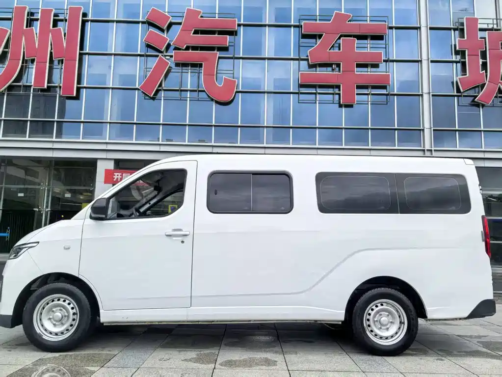 Wuling Yangguang 2024 — фото 15