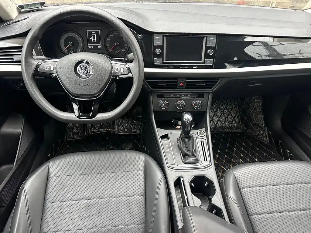 Volkswagen Lavida 2018 — фото 7