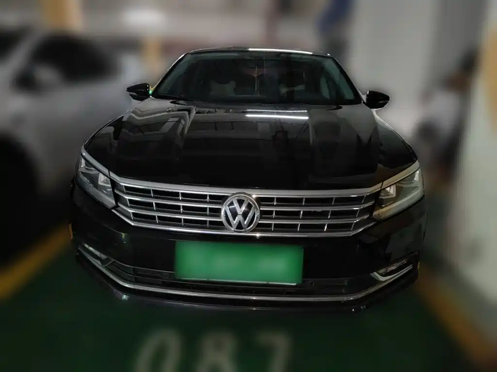 Volkswagen Passat 2018 — фото 24