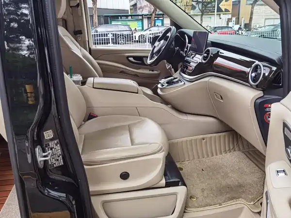 Mercedes-Benz V-Class 2020