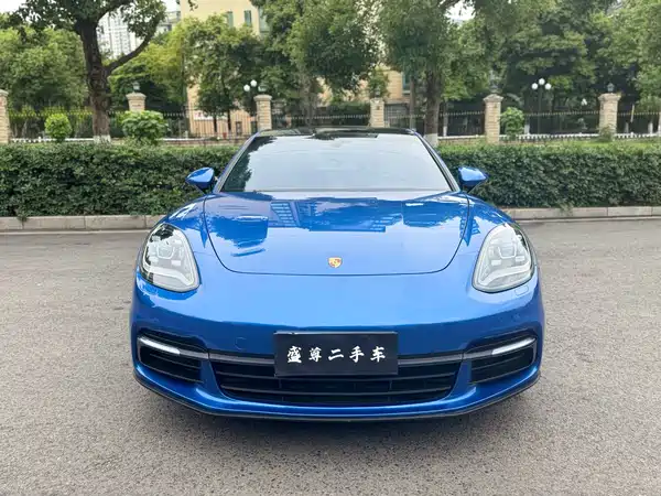 Porsche Panamera 2018