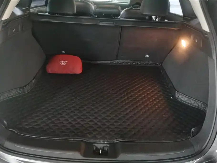 Infiniti QX50 2020