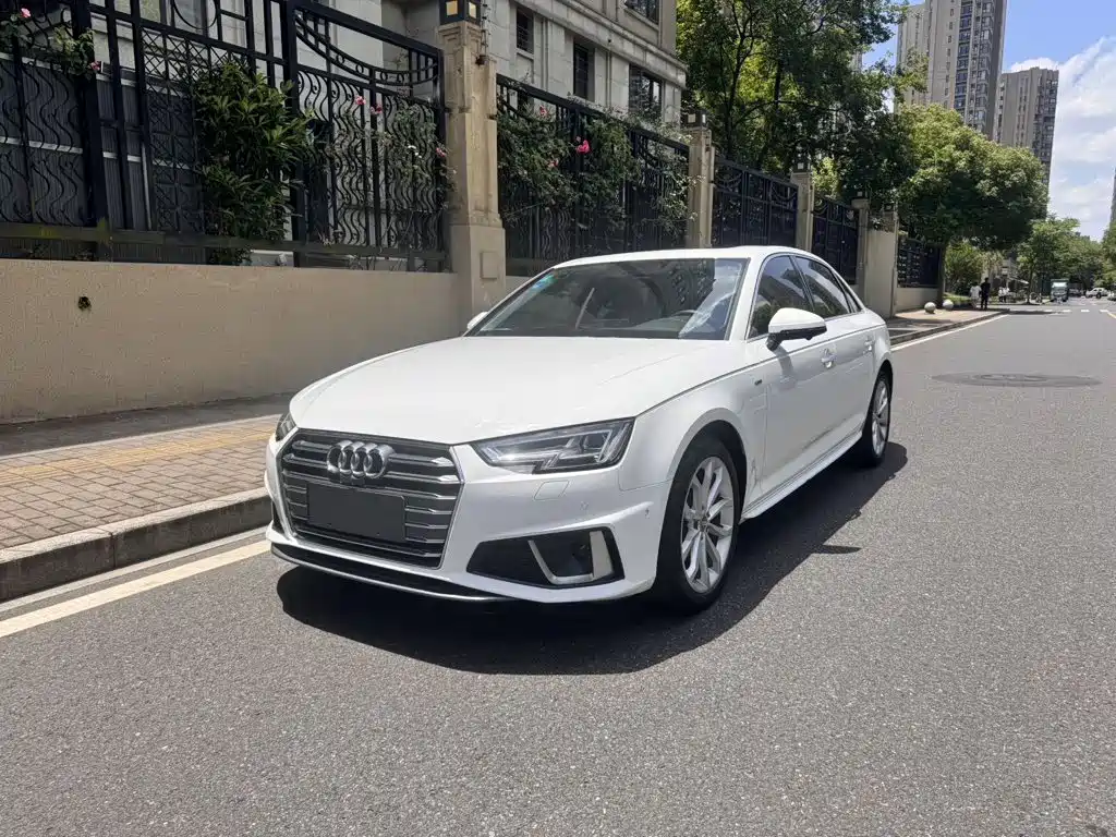 Audi A4L 2019
