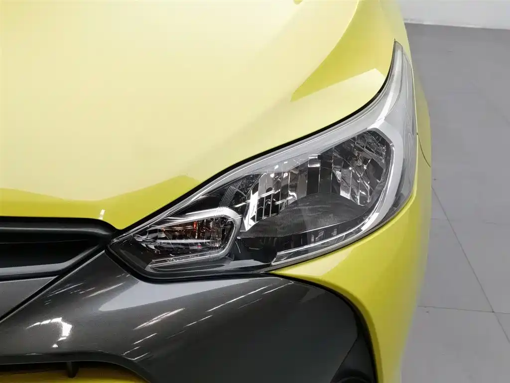 Toyota Yaris L 2019