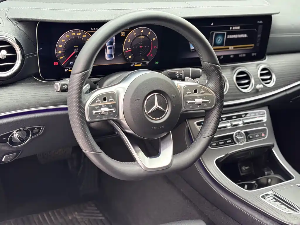 Mercedes-Benz E-Class 2020 — фото 11