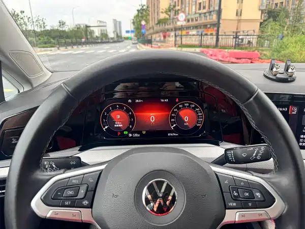 Volkswagen Golf 2022