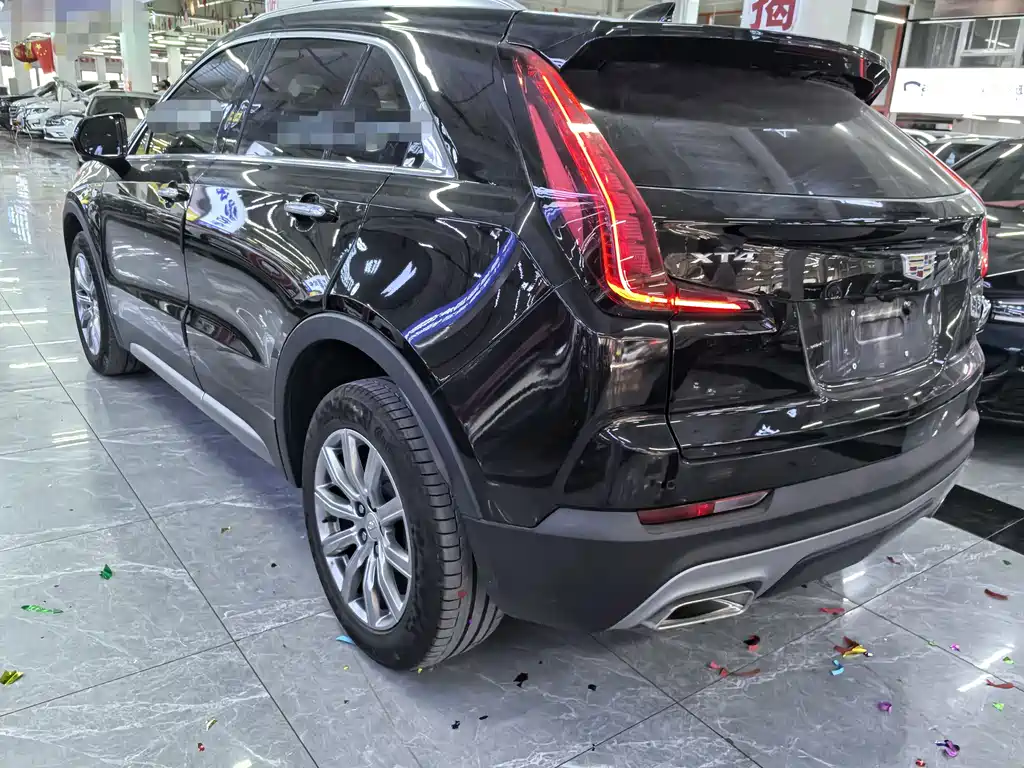 Cadillac XT4 2021 — фото 4