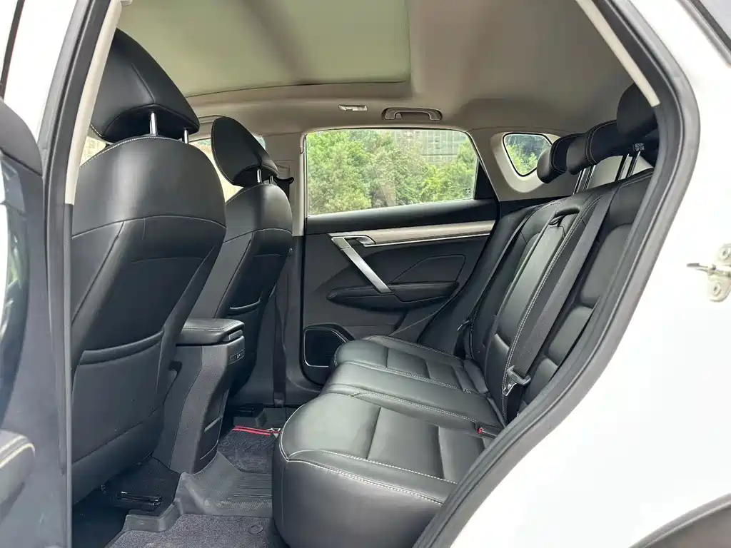 Geely Binyue 2019