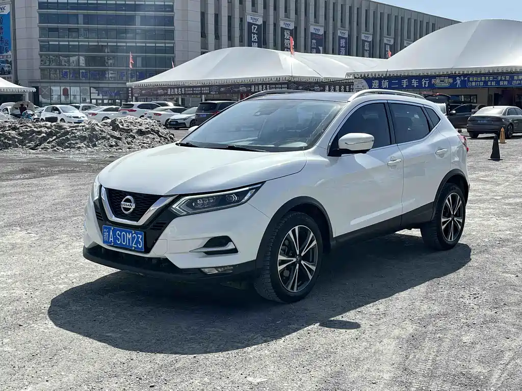 Nissan Qashqai 2023 — фото 1
