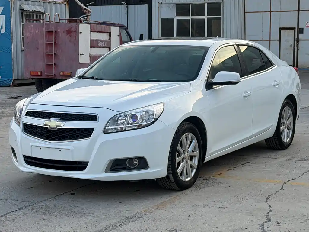 Chevrolet Malibu 2014 — фото 1