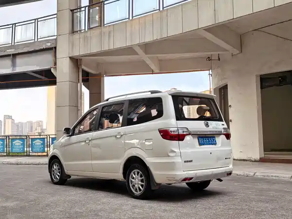 BAIC M30 2016