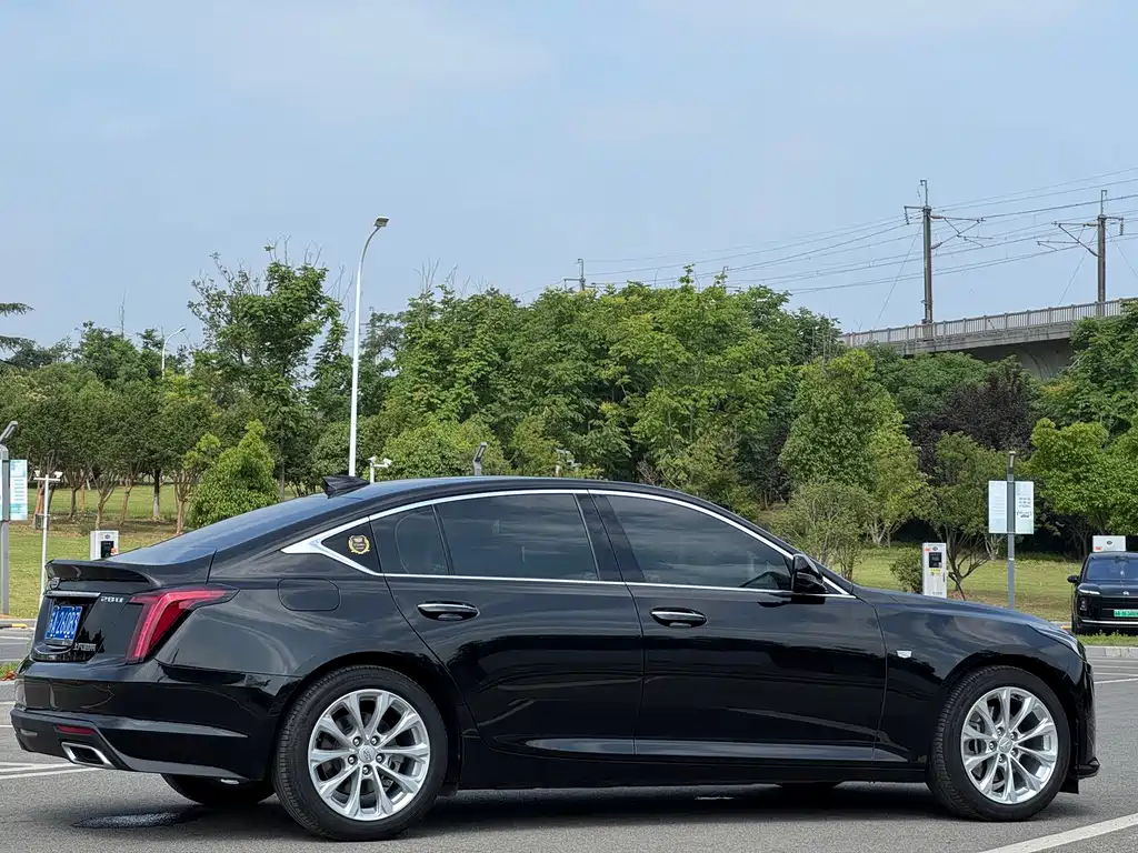 Cadillac CT5 2023 — фото 16