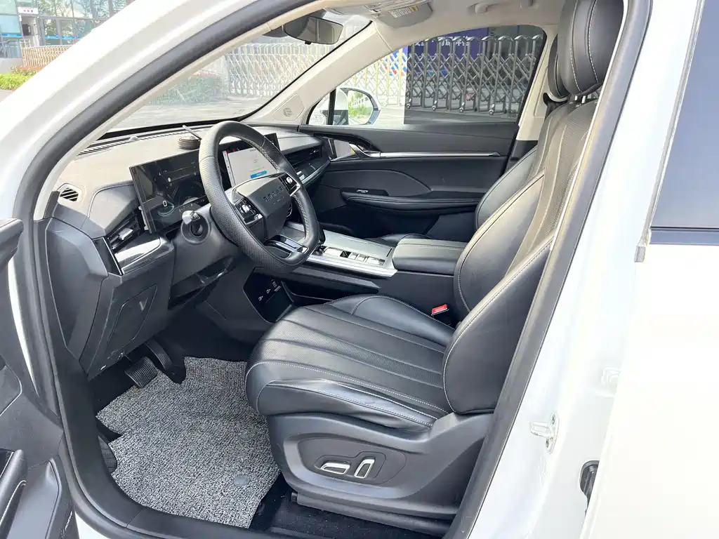 Roewe RX5 MAX 2022 — фото 10